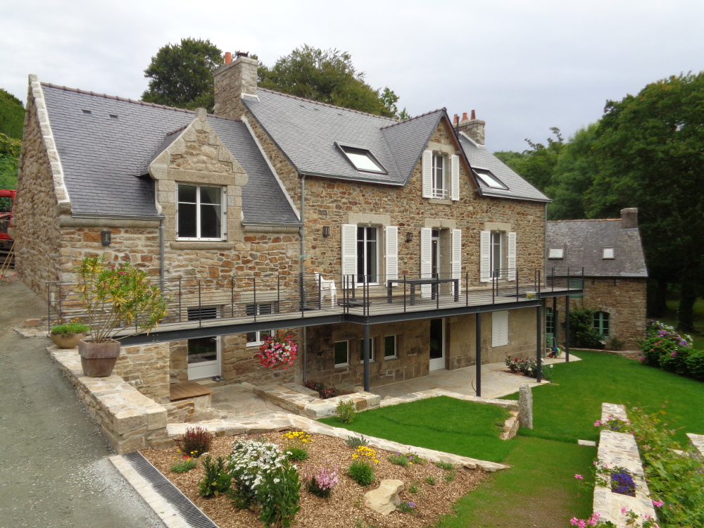 Vue extérieure du moulin rénové